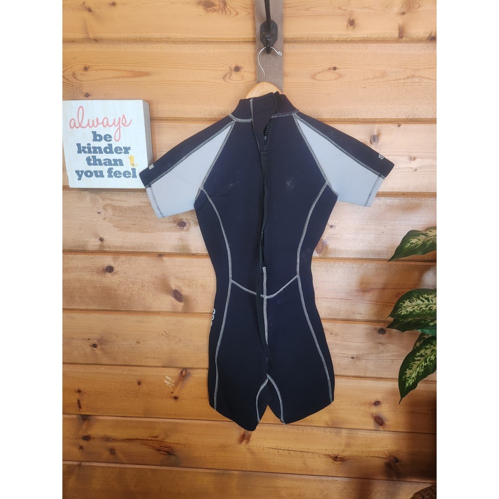 Neosport Women's Neoprene Wetsuit Size 4 - Picture 5 of 7